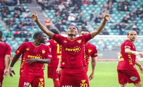 Göztepe’de gözler üçüncü zaferde: Çorum FK, Gürsel Aksel’e geliyor