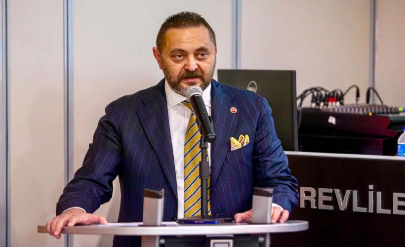 Hasan Ünal’dan Karşıyaka’daki çöp krizine tepki: ‘Karşıyaka’nın kaderi çöp yığınları olamaz’