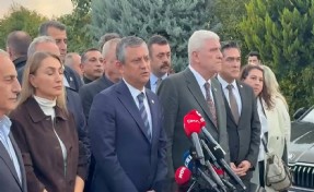 Özel ve Dervişoğlu'ndan duruşma çıkışı ortak açıklama: 'Bir tarafta iftira, diğer tarafta milyon Eurolar'