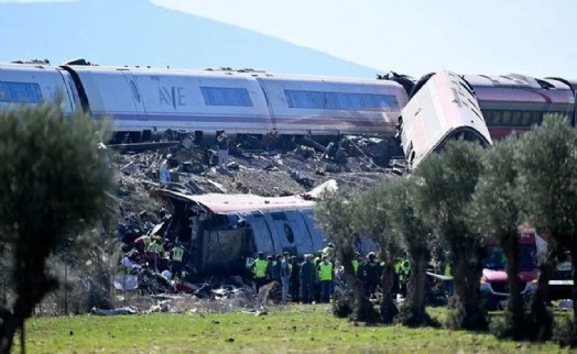 İspanya'da hızlı tren faciası: Can kaybı 74'e yükseldi