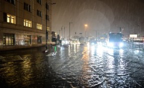 İstanbul’da sağanak faciası: 14 yaşındaki çocuk elektrik akımına kapılarak hayatını kaybetti!