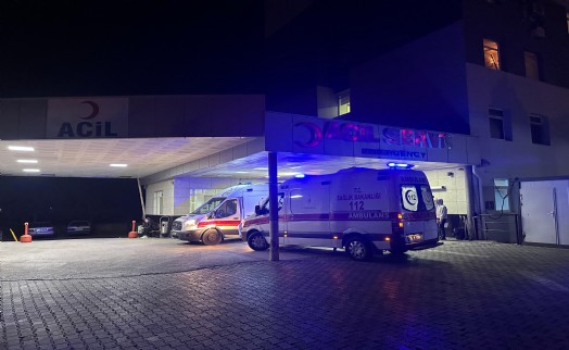 İzmir'de gıda zehirlenmesi şüphesi: 80 işçi hastanelik oldu!
