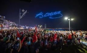 İzmir’de 29 Ekim coşkusu gökyüzünden taçlanacak