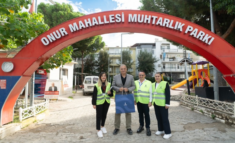 İzmir’de muhtarların günü de emeği de unutulmadı
