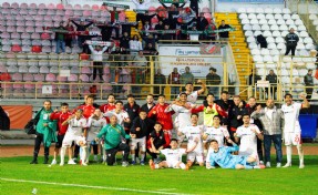 Karşıyaka seriyi sürdürmek için Denizli'de