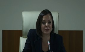 Karabağlar’da 7 milyarlık bütçe krizi! Mecliste tansiyon yükseldi