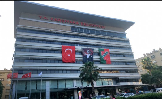 Karşıyaka Belediyesi’nden çöp açıklaması: 17 yeni kamyon devrede, gözler ÇAÇA’larda!