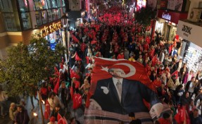 Karşıyaka Cumhuriyet aşkıyla tek yürek!