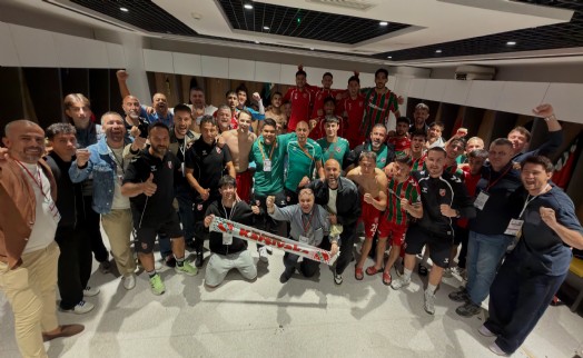 Karşıyaka Play-Off'a tutundu