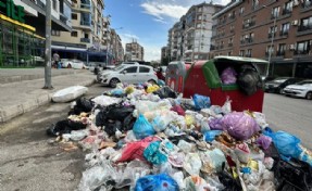 Karşıyaka'nın her yeri çöp içinde!