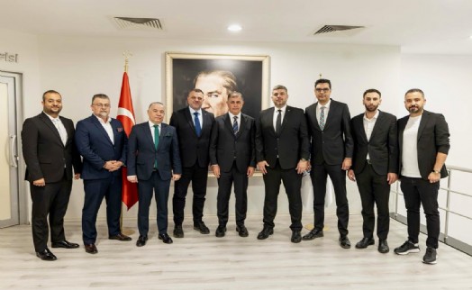 Karşıyaka yönetiminden Tugay'a ziyaret: 'Stat' için bir söz daha!