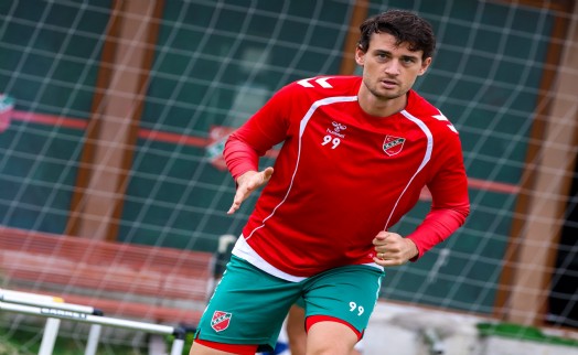 Karşıyaka’da golcülere hasret: Biri suskun, diğeri sakat!