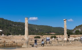 Klaros’ta 3 bin 300 yıllık kehanetin izinde