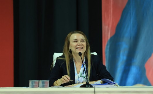 Konak Belediye Meclisi'nde 2027 bütçesi onaylandı: 'Bu bütçeyle mucize gerçekleştiriyoruz'