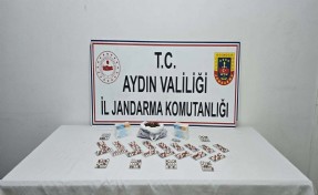 Kuşadası'nda zehir tacirlerine geçit yok: 3 gözaltı