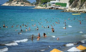 Kuşadası’nda ‘sarı yaz’ bereketi: Otellerde doluluk yüzde 70’i aştı