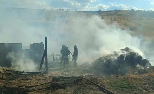 Kütahya'da ahırda yangın: 1 ölü