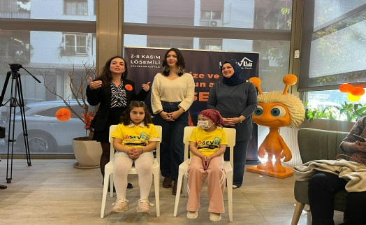 LÖSEV, farkındalık için İzmir'de turuncu kortej yürüyüşü yapacak