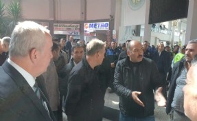 Manisa Otogarı karıştı! Girişler otobüslerle kapatıldı
