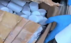 Manisa'da dev uyuşturucu operasyonu: 225 bin 960 sentetik ecza ele geçirildi