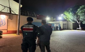 Manisa'da firari hükümlüyü jandarma yakaladı