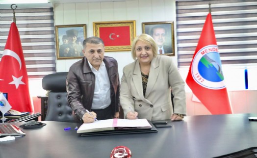 Menderes'te işçinin yüzünü güldüren sözleşme imzalandı