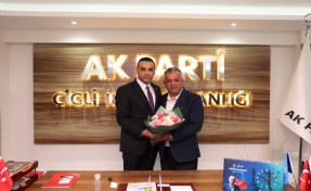 Onur Emrah Yıldız’dan AK Parti teşkilatında ilk buluşma: 'Önce Çiğli, önce hizmet'