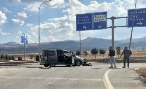 Tez-Çatallı kavşağında ölümle sonuçlanan kaza!