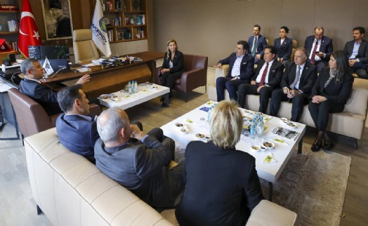 Özel'den Bakırköy Belediye Başkanı Ayşegül Ovalıoğlu’na ziyaret