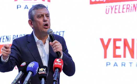 Özgür Özel: Trump'ı Türkiye'de seven tek kişi ülkeyi yönetiyor