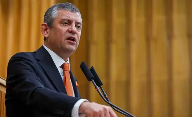Özel’den AK Parti'ye giden başkanlara sert tepki: Hain oğlu hainler!