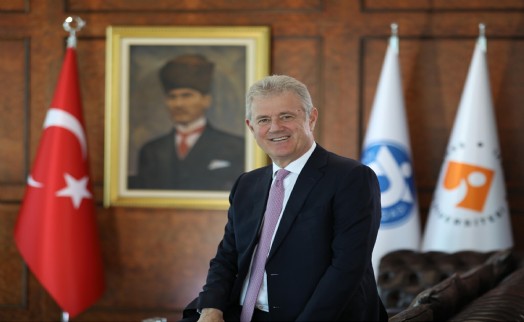 Özgener'den Cumhuriyet Bayramı mesajı