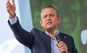 Özgür Özel, Erdoğan'a seslendi: 'O şarlatanı ya sen durdur ya gelip biz durduracağız!'