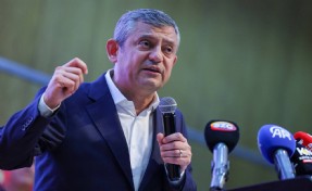 Özgür Özel'den Ankara'da Erdoğan'a 'fon' soruları