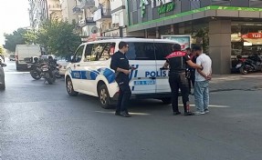 Polisin 'dur' ihtarına uymayan motosikletteki 2 şüpheli gözaltına alındı