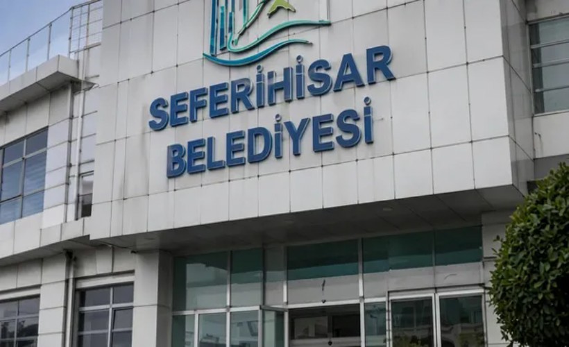 Seferihisar’a Sayıştay’dan uyarı yağdı! İhalesiz 13 araç, sınırı aşan personel gideri...