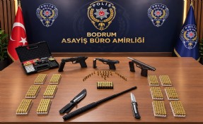 Sokakta silah ateş ettiği iddia edilen 2 kişiye gözaltı