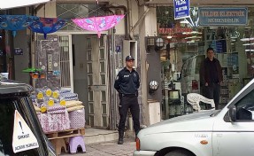 Eski sevgilisini tabancayla başından vurdu