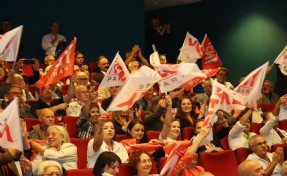 YENİ Parti İzmir’de 13 ilçede kongre heyecanı yaşandı: İlçe yönetimleri ve il delegeleri belli oldu?