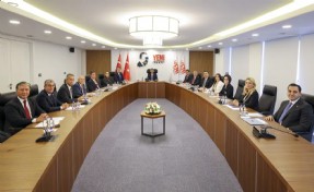 YENİ Parti MYK’de gündem fon krizi: Yeni isimler neden açıklanmadı?