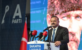Yavuz Ağıralioğlu: 'Kimsenin kapısında ittifak bekliyor değiliz'