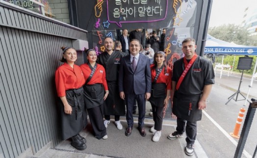 'Kore in Balçova' Korutürk'te açıldı!