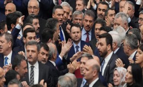 AK Parti'de 'yeni bakan' kulisi