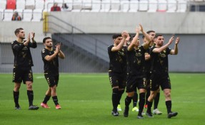 Altay sahasında Bornova'yı ağırlıyor