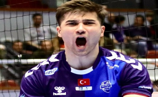 Altekma'da forma giyen orta oyuncu Emir, Galatasaray yolcusu