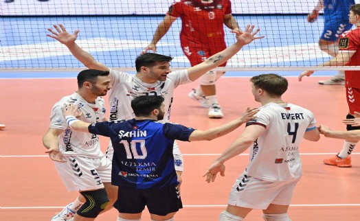 Altekma deplasmanda terliyor