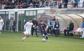 Altınordu ateş hattından çıkamıyor: 1-1