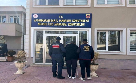 Aranan 2 hükümlü yakalandı