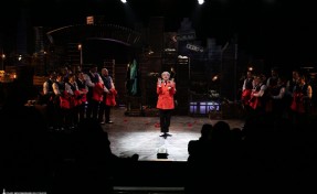 Arturo Ui’nin Önlenebilir Tırmanışı ayakta alkışlandı