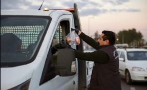 Balçova'da iftar saatinde sıcak dokunuş!